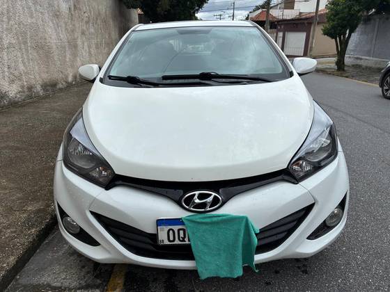 HYUNDAI HB20 1.0 COMFORT PLUS 12V FLEX 4P MANUAL HYUNDAI HB20 1.0 COMFORT PLUS 12V FLEX 4P MANUAL